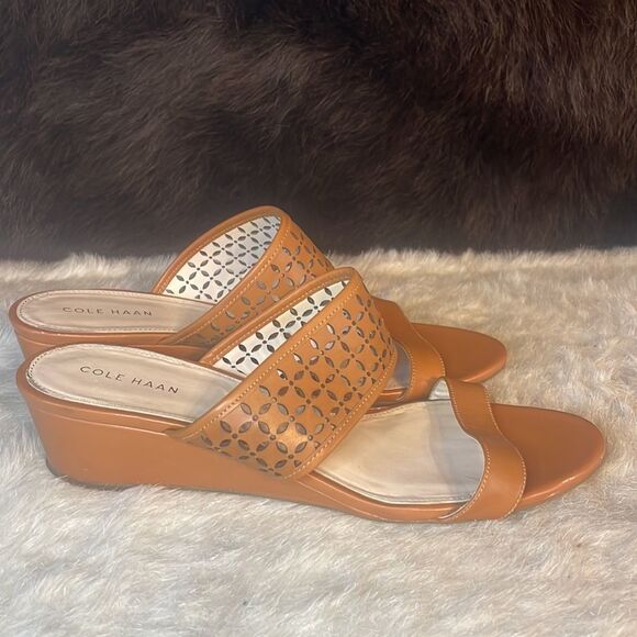 Cole Haan shoes 9.5 (3700) - Picture 2 of 11